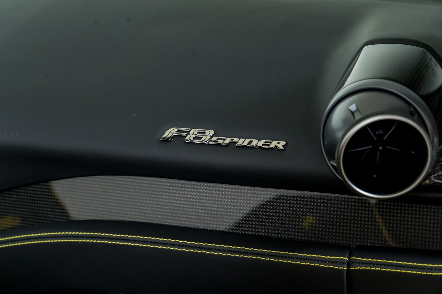 Used 2022 Ferrari F8 Tributo RWD image 40