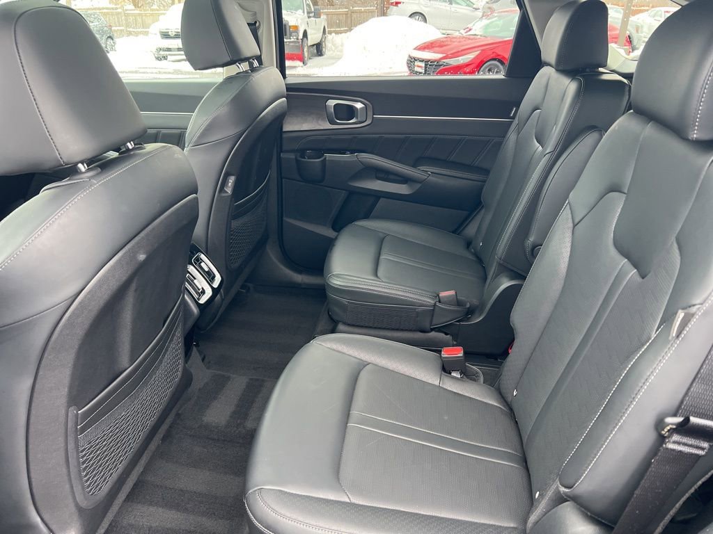 Certified 2024 Kia Sorento SX image 9