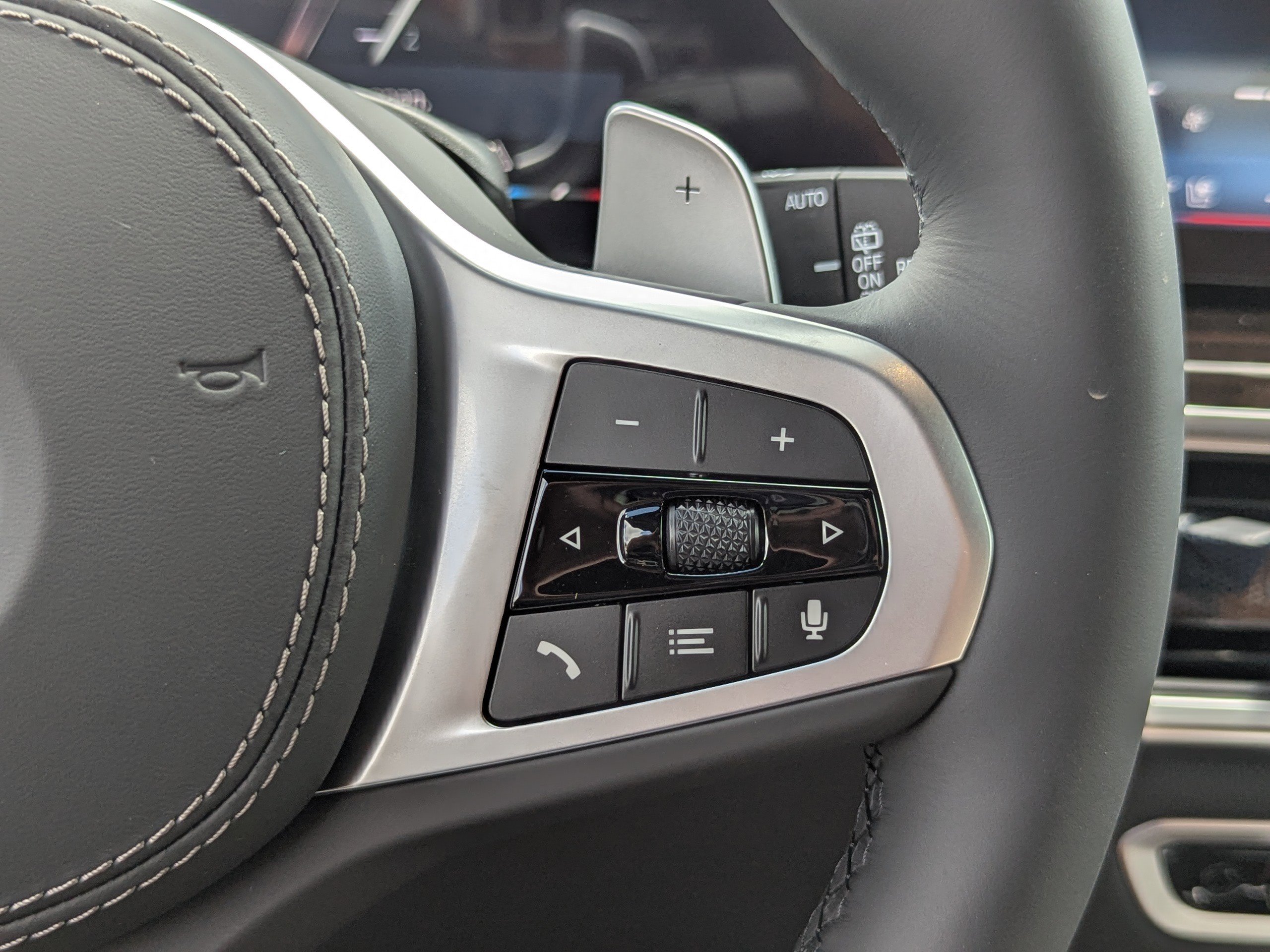 New 2026 BMW X5 xDrive40i w/ M Sport Package image 33