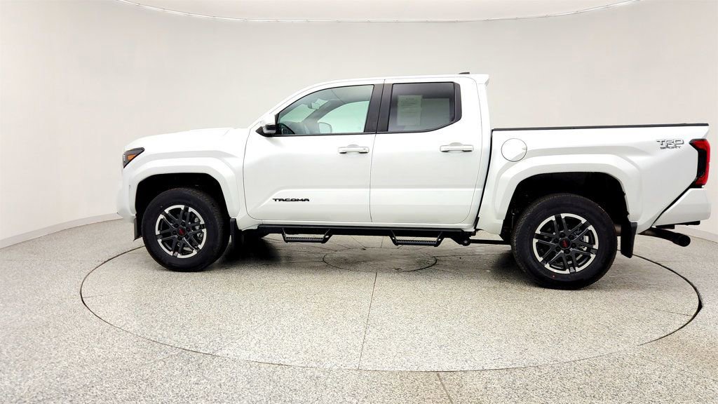 Used 2025 Toyota Tacoma TRD Sport w/ TRD Sport Upgrade Package AWD/4WD image 8