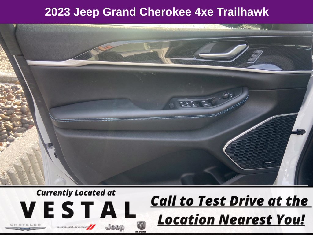 New 2023 Jeep Grand Cherokee Trailhawk AWD/4WD image 38