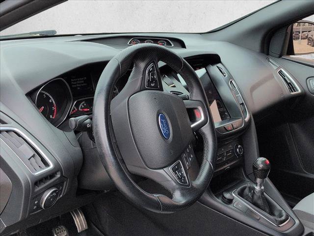 Used 2018 Ford Focus ST image 10