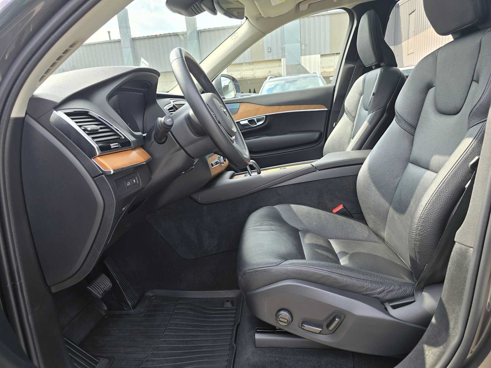 Certified 2023 Volvo XC90 T8 Plus w/ Protection Package Premier AWD/4WD image 21