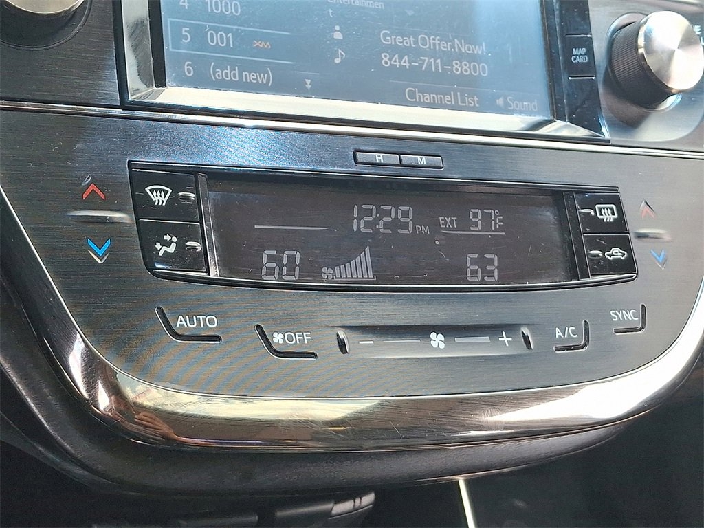 Used 2018 Toyota Avalon XLE Premium image 16