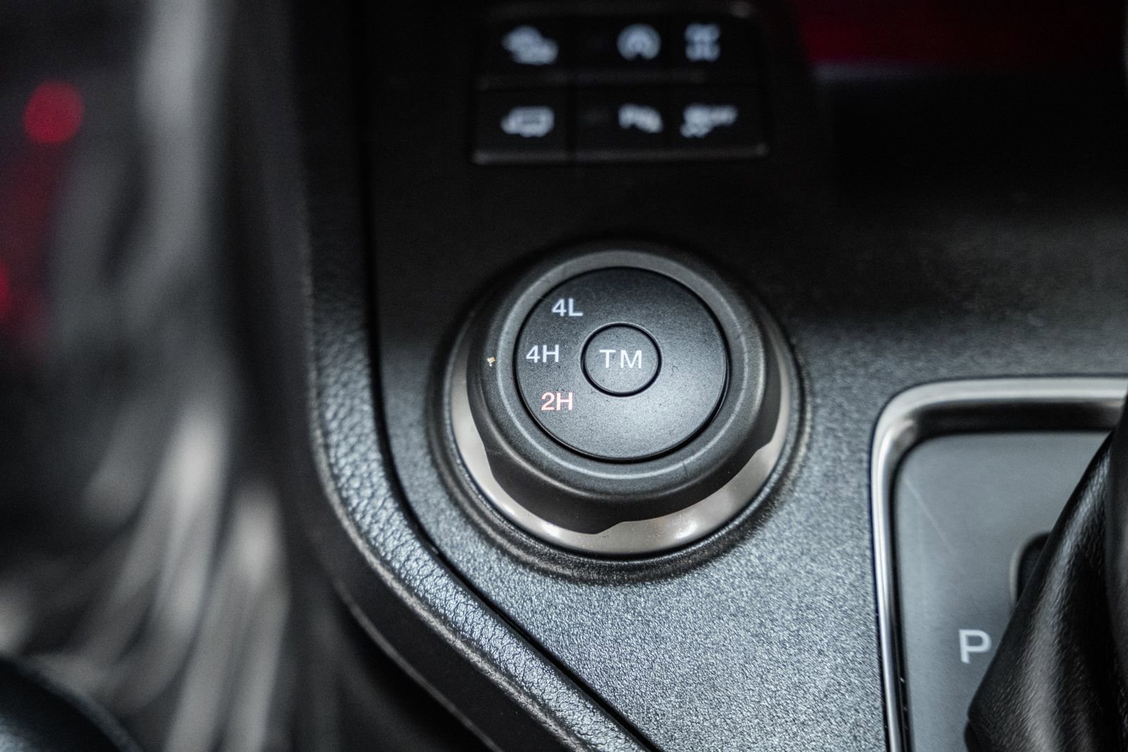 Certified 2022 Ford Ranger Lariat w/ Tremor Off-Road Package image 36