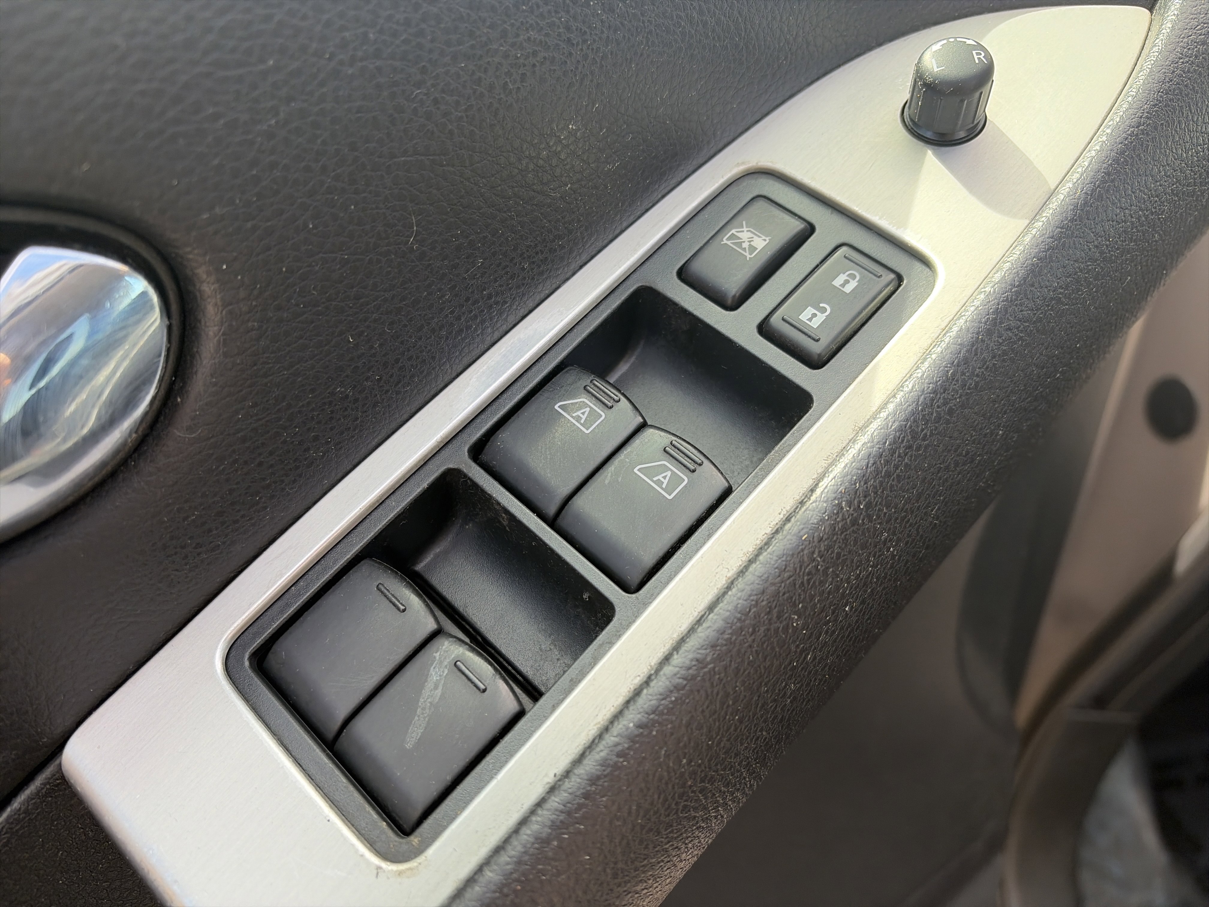 Used 2009 Nissan Murano S w/ Convenience Pkg AWD/4WD image 12