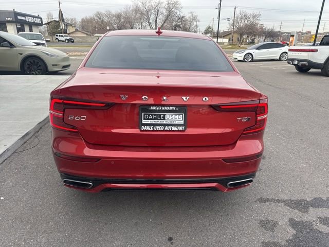 Used 2021 Volvo S60 T5 Momentum image 5