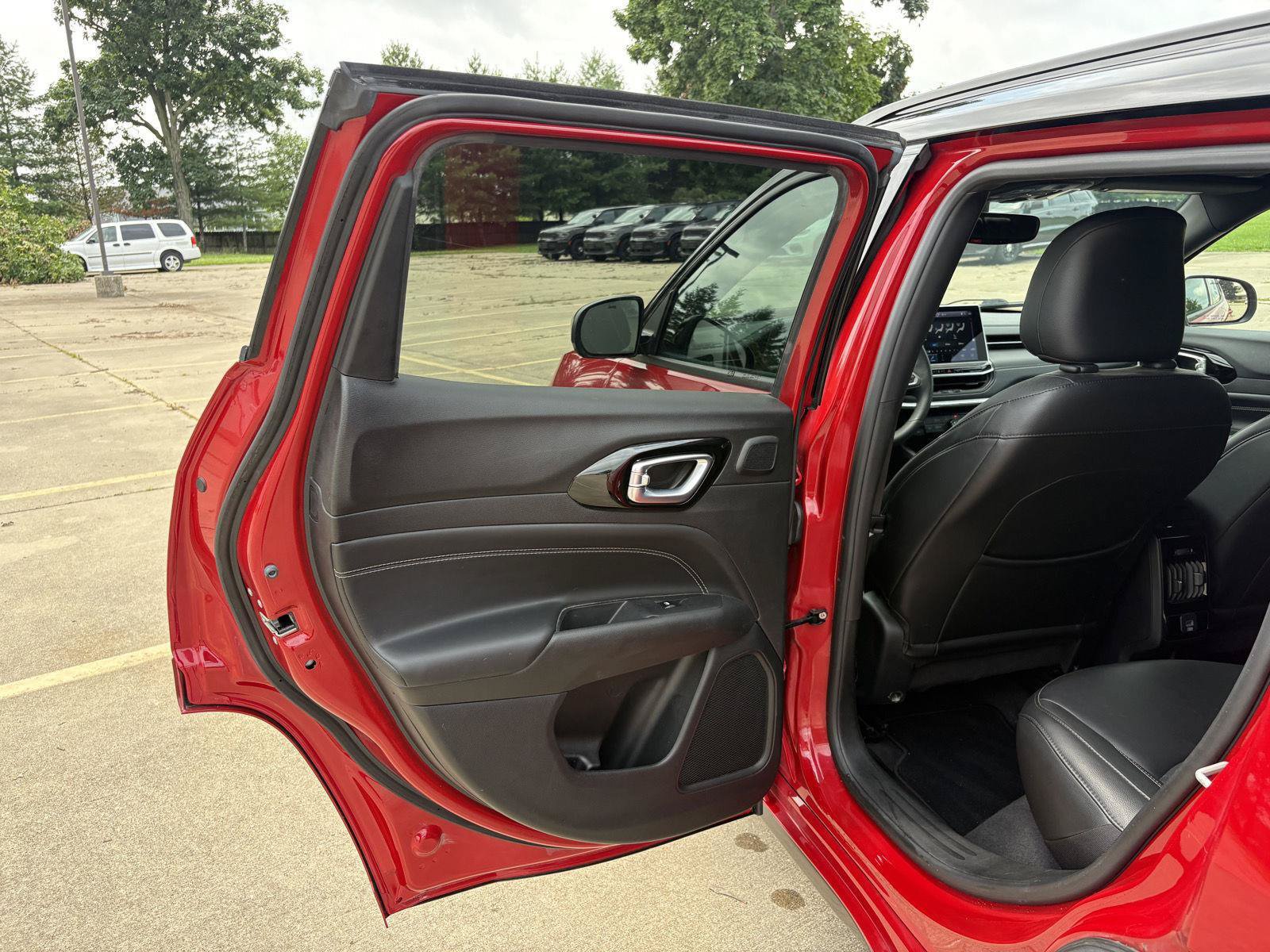Used 2023 Jeep Compass High Altitude AWD/4WD image 11