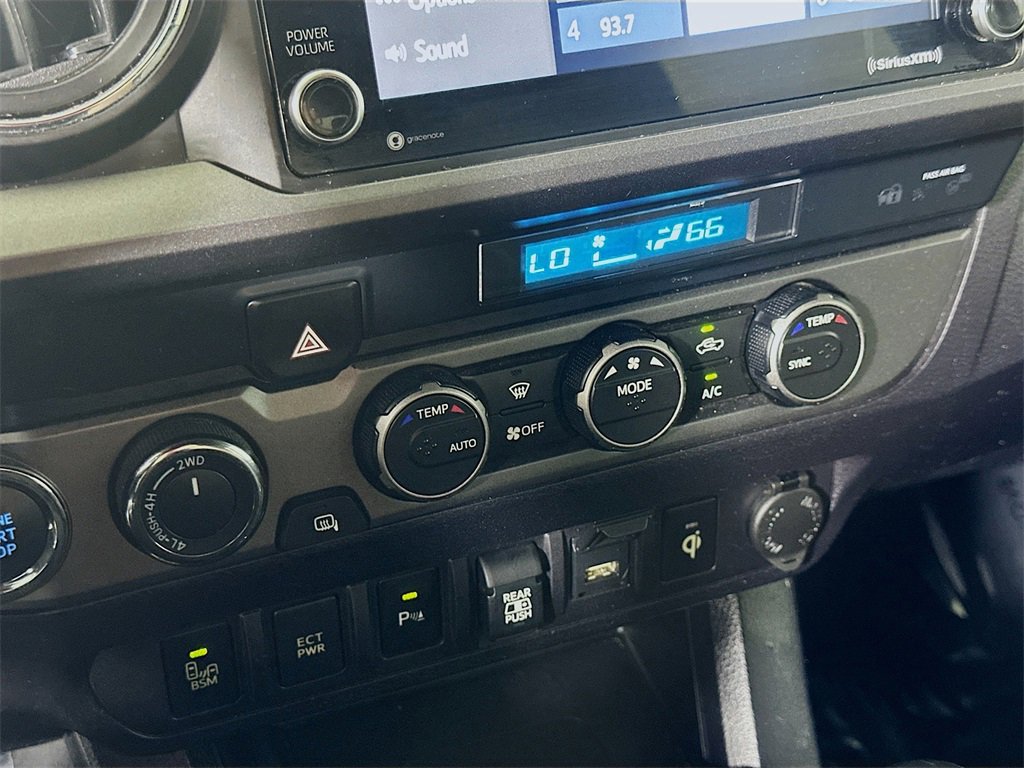 Used 2021 Toyota Tacoma TRD Off-Road w/ Technology Package image 25