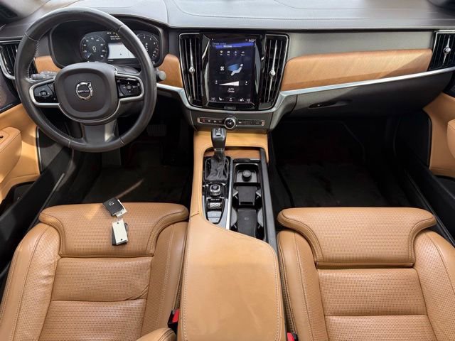 Used 2018 Volvo S90 T6 Inscription w/ Convenience Package image 9