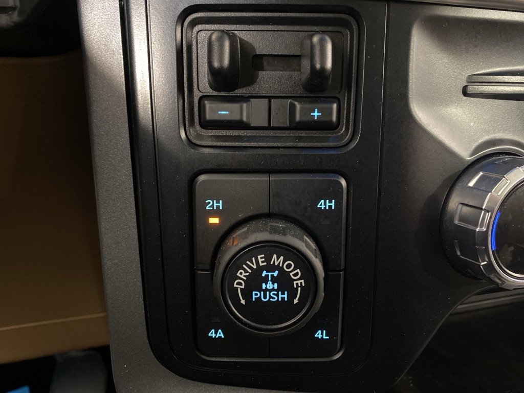 Used 2023 Ford F150 Lariat w/ Equipment Group 502A High image 7