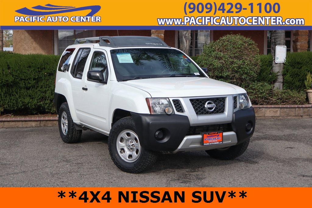Used 2015 Nissan Xterra X image 1