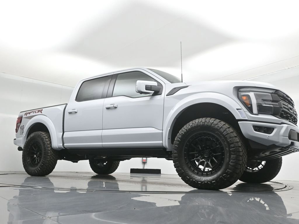 Used 2025 Ford F150 Raptor AWD/4WD image 3