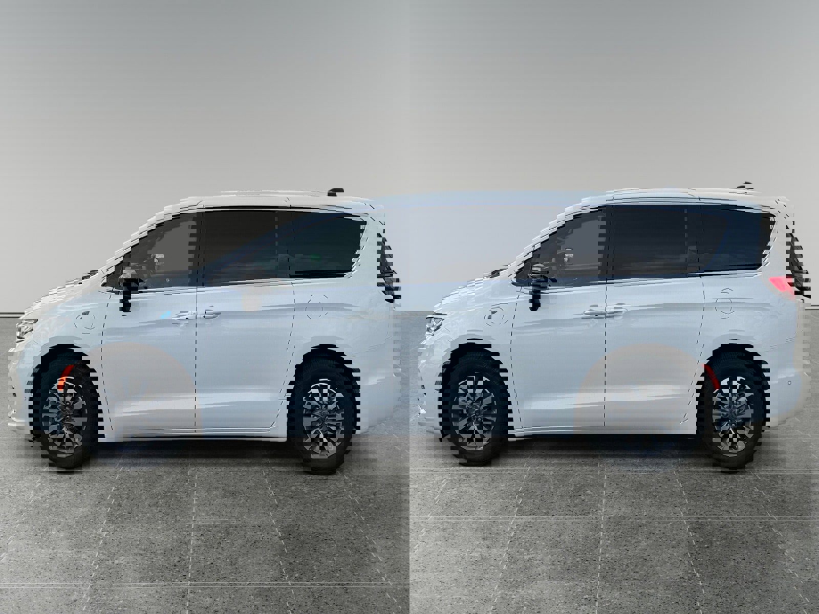 New 2025 Chrysler Pacifica Select FWD image 2