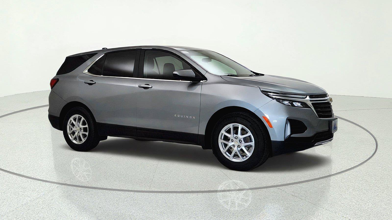 Used 2024 Chevrolet Equinox LT FWD image 8