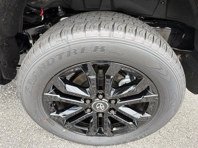 New 2026 Toyota 4Runner Platinum AWD/4WD image 32