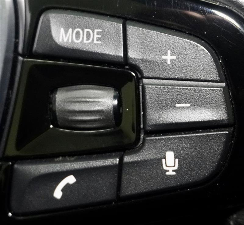 Used 2018 BMW 540i xDrive image 32