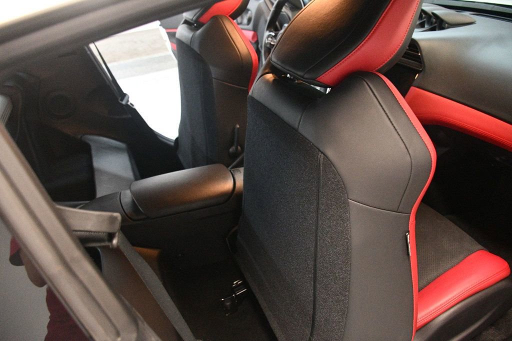 Used 2024 Nissan Z Performance w/ Floor Mat Package image 32