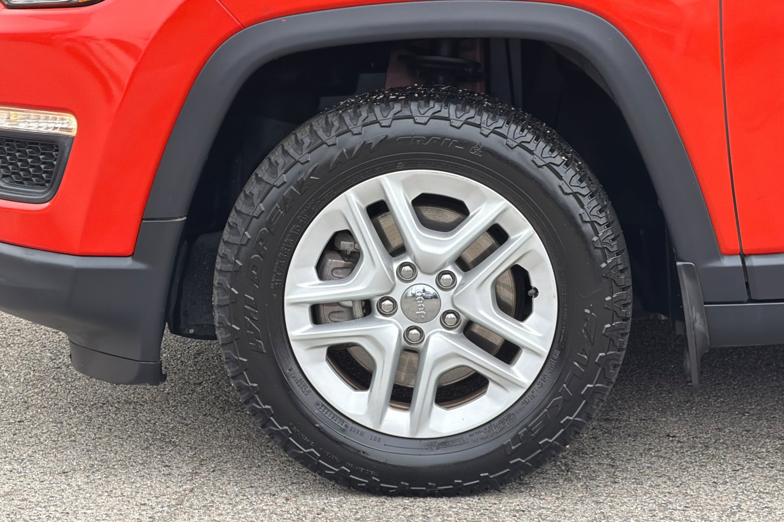 Used 2018 Jeep Compass Sport FWD image 26