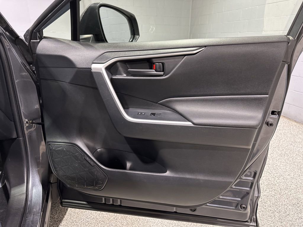 Certified 2022 Toyota RAV4 LE image 17