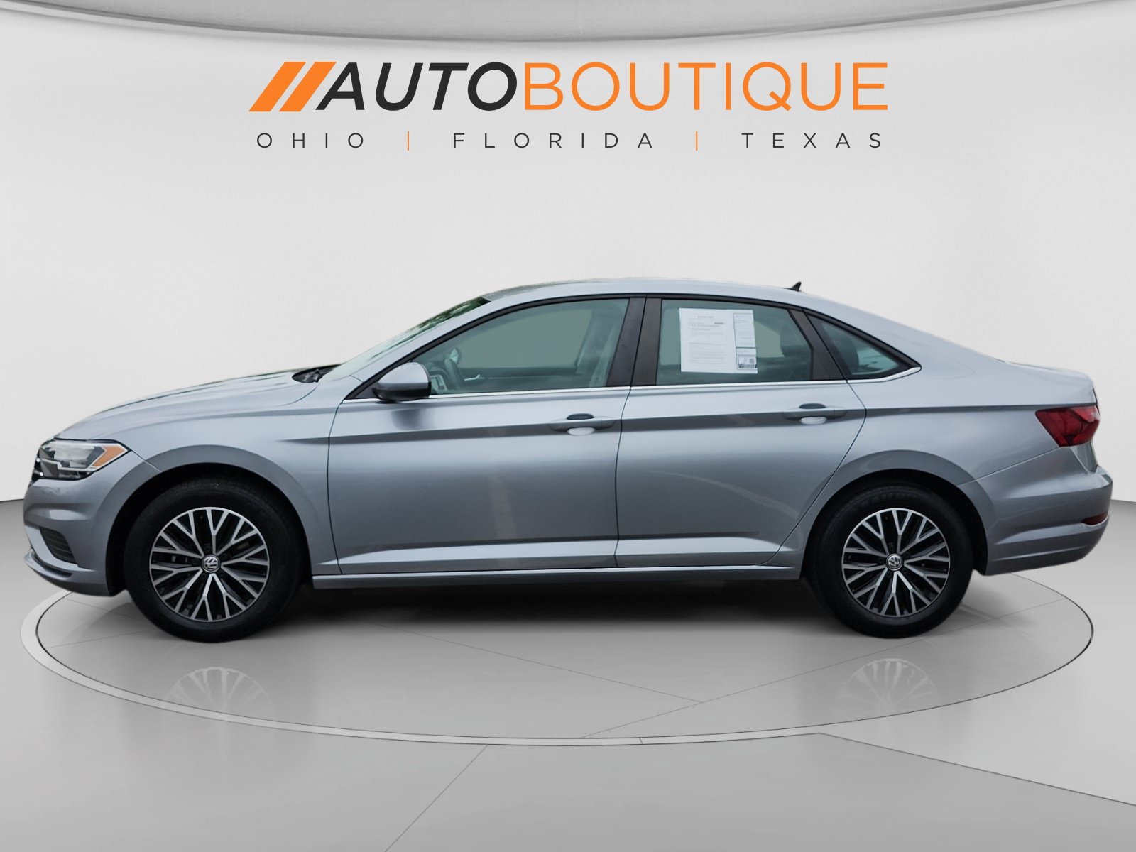 Used 2021 Volkswagen Jetta R-Line FWD image 2
