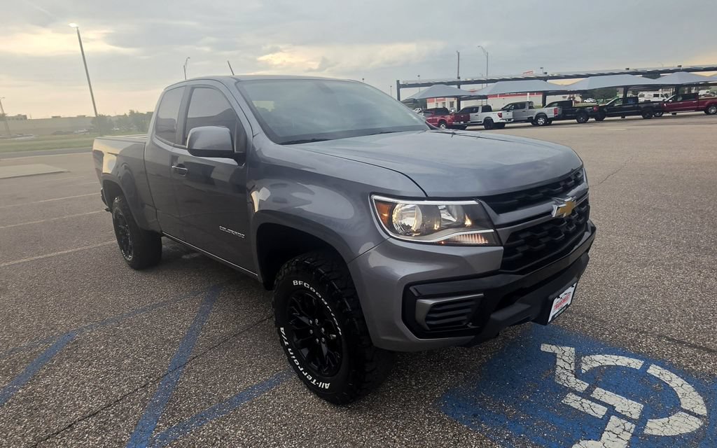Used 2022 Chevrolet Colorado LT AWD/4WD image 5
