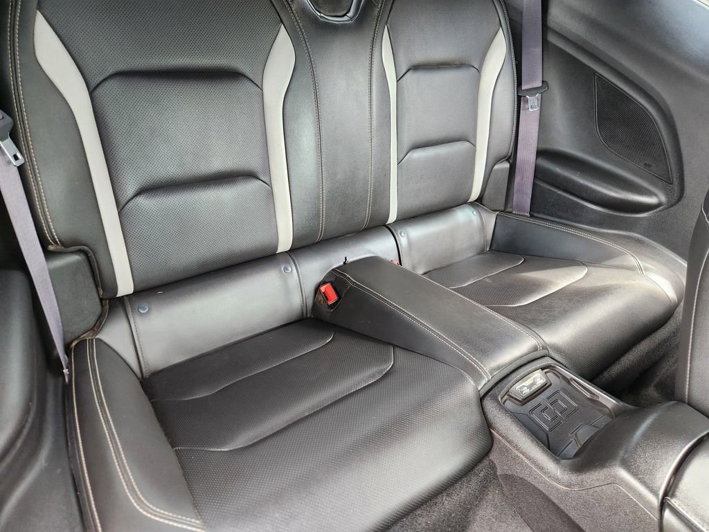 Used 2016 Chevrolet Camaro LT RWD image 31