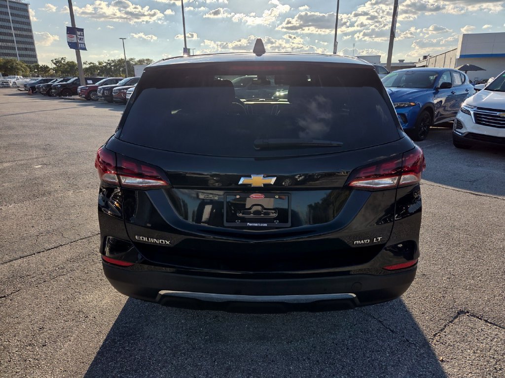 Used 2024 Chevrolet Equinox LT AWD/4WD image 12