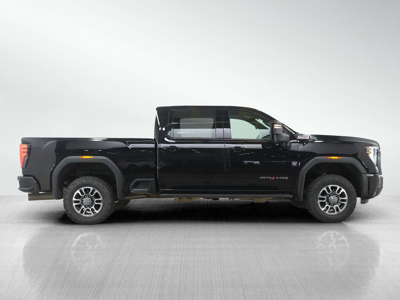 Used 2024 GMC Sierra 2500 AT4 w/ Max Trailering Package image 6