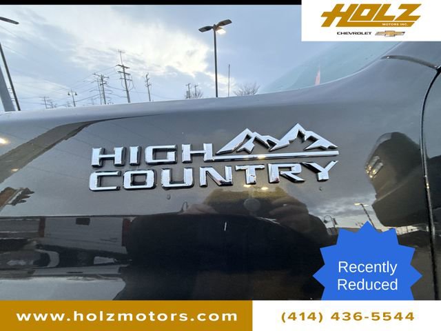Certified 2022 Chevrolet Silverado 2500 High Country w/ LPO, Dark Essentials Package image 34