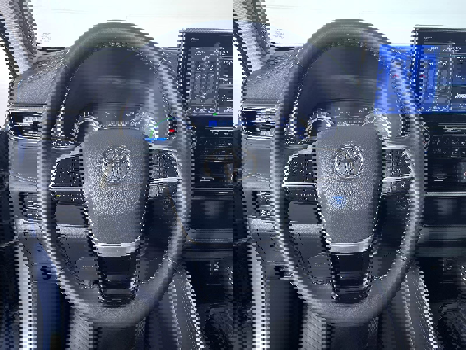 Used 2022 Toyota Highlander Platinum image 16