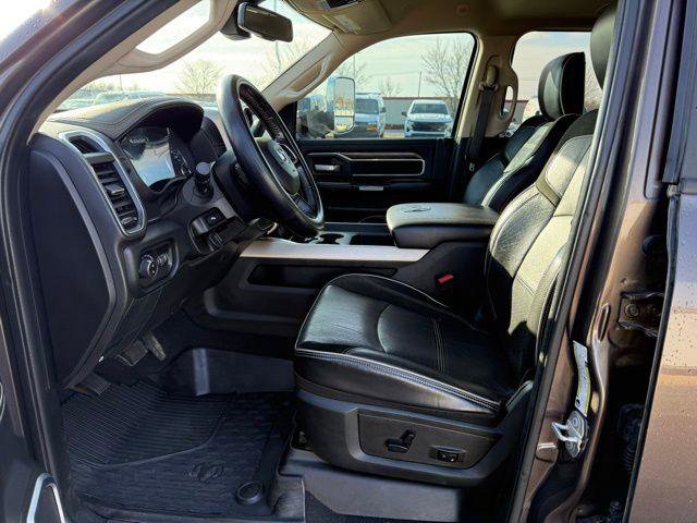 Used 2019 RAM 3500 Laramie image 23