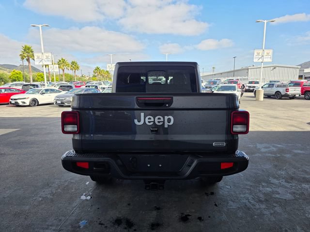 Used 2022 Jeep Gladiator Overland w/ Cold Weather Group AWD/4WD image 11