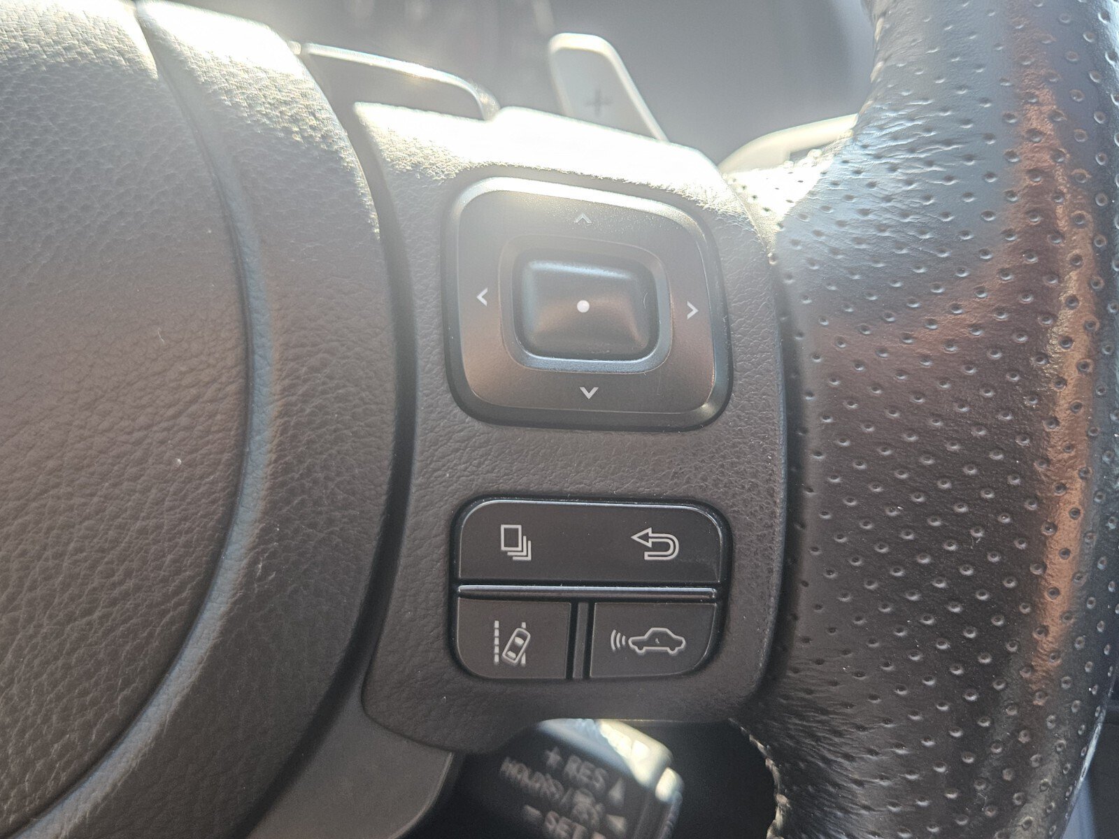 Used 2023 Lexus IS 500 w/ Special Appearance Package RWD image 30