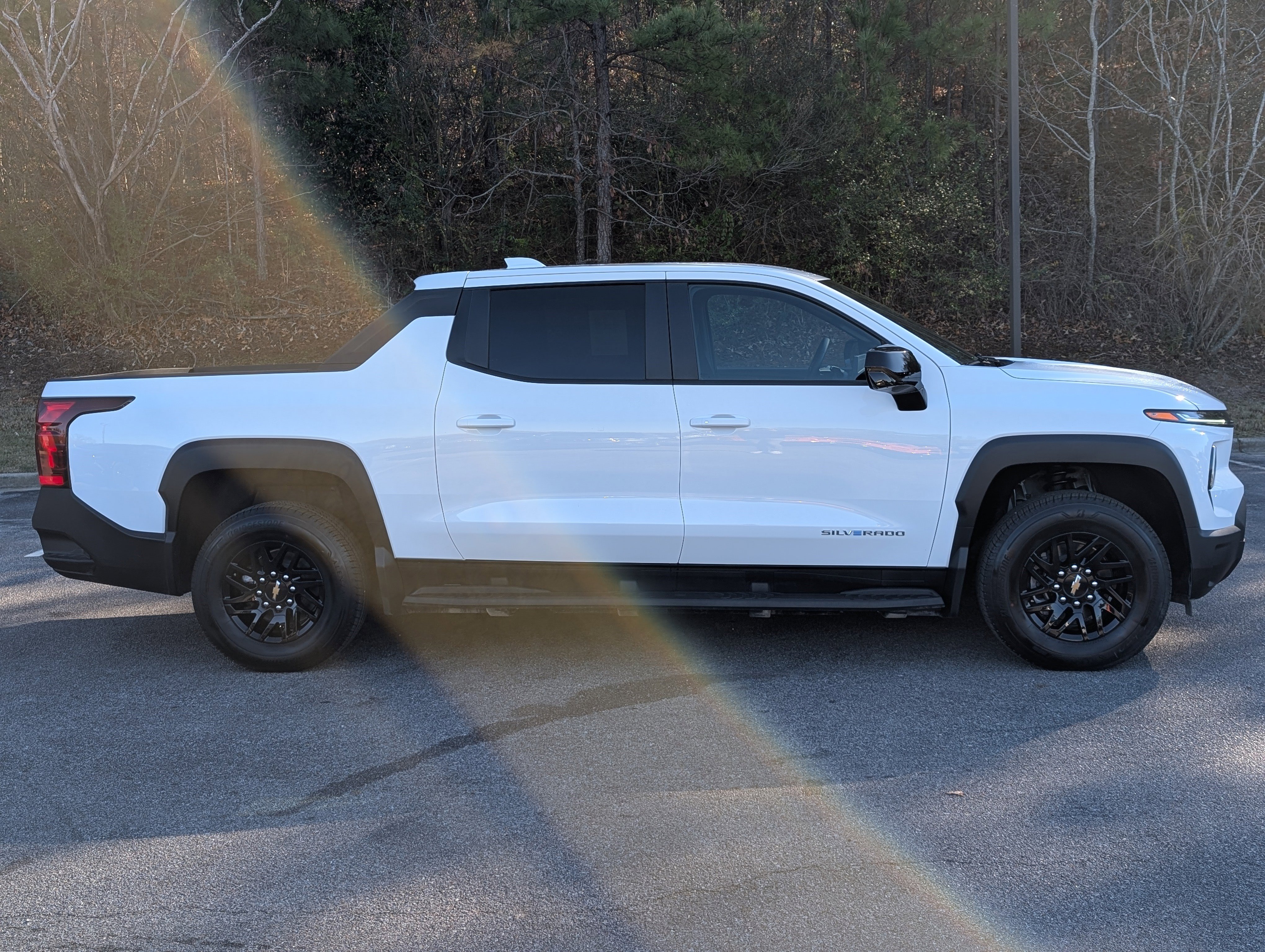 Used 2024 Chevrolet Silverado EV W/T image 10