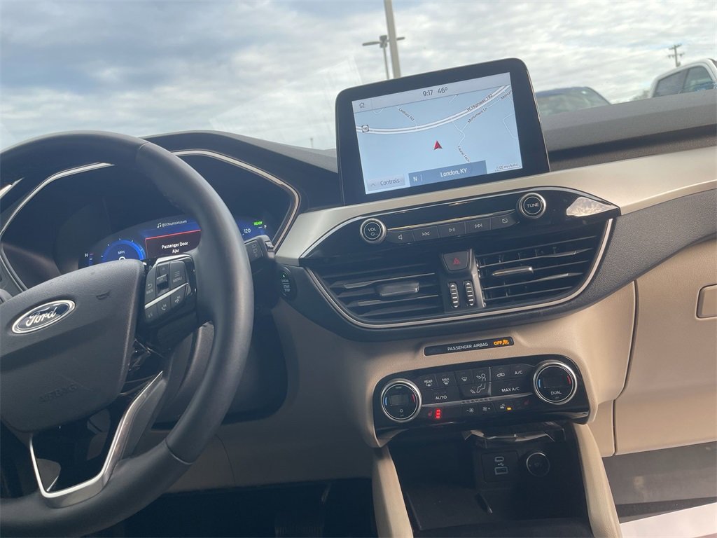 Used 2021 Ford Escape SEL w/ Technology Package image 10