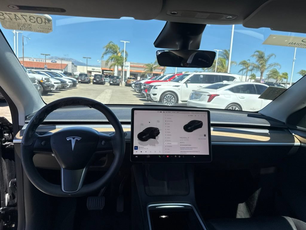 Used 2023 Tesla Model Y Long Range AWD/4WD image 22
