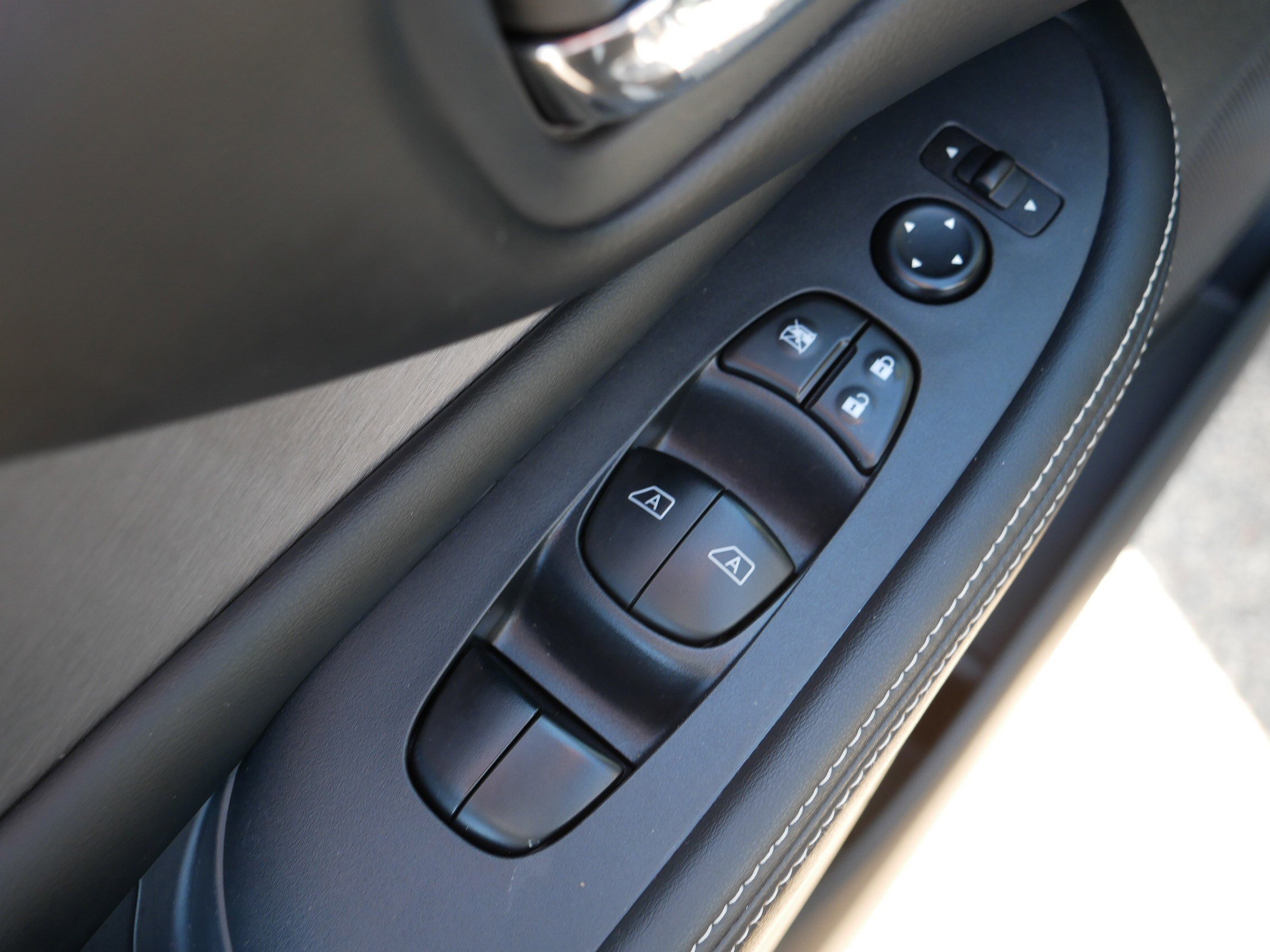 Certified 2024 Nissan Murano SV AWD/4WD image 19