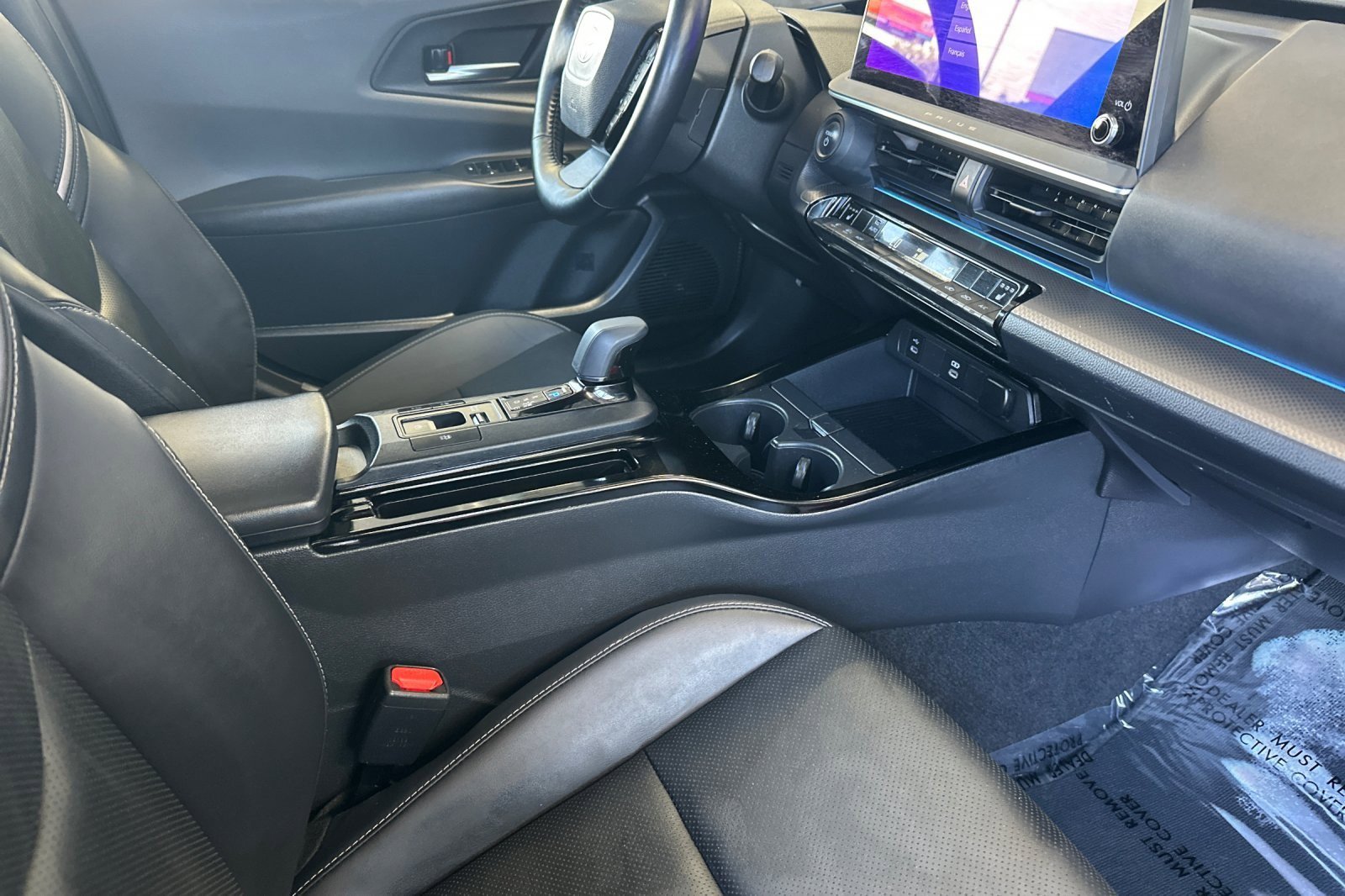 Used 2024 Toyota Prius XLE FWD image 14