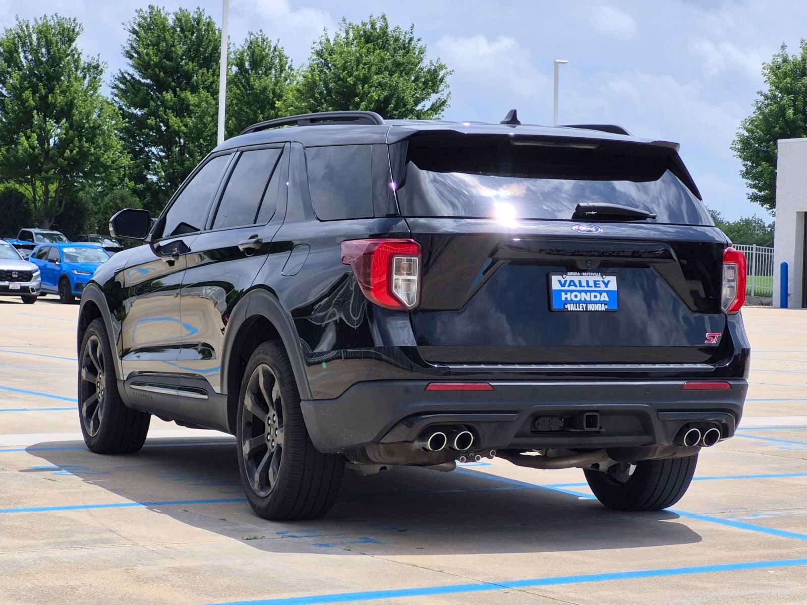 Used 2023 Ford Explorer ST w/ Equipment Group 401A AWD/4WD image 8
