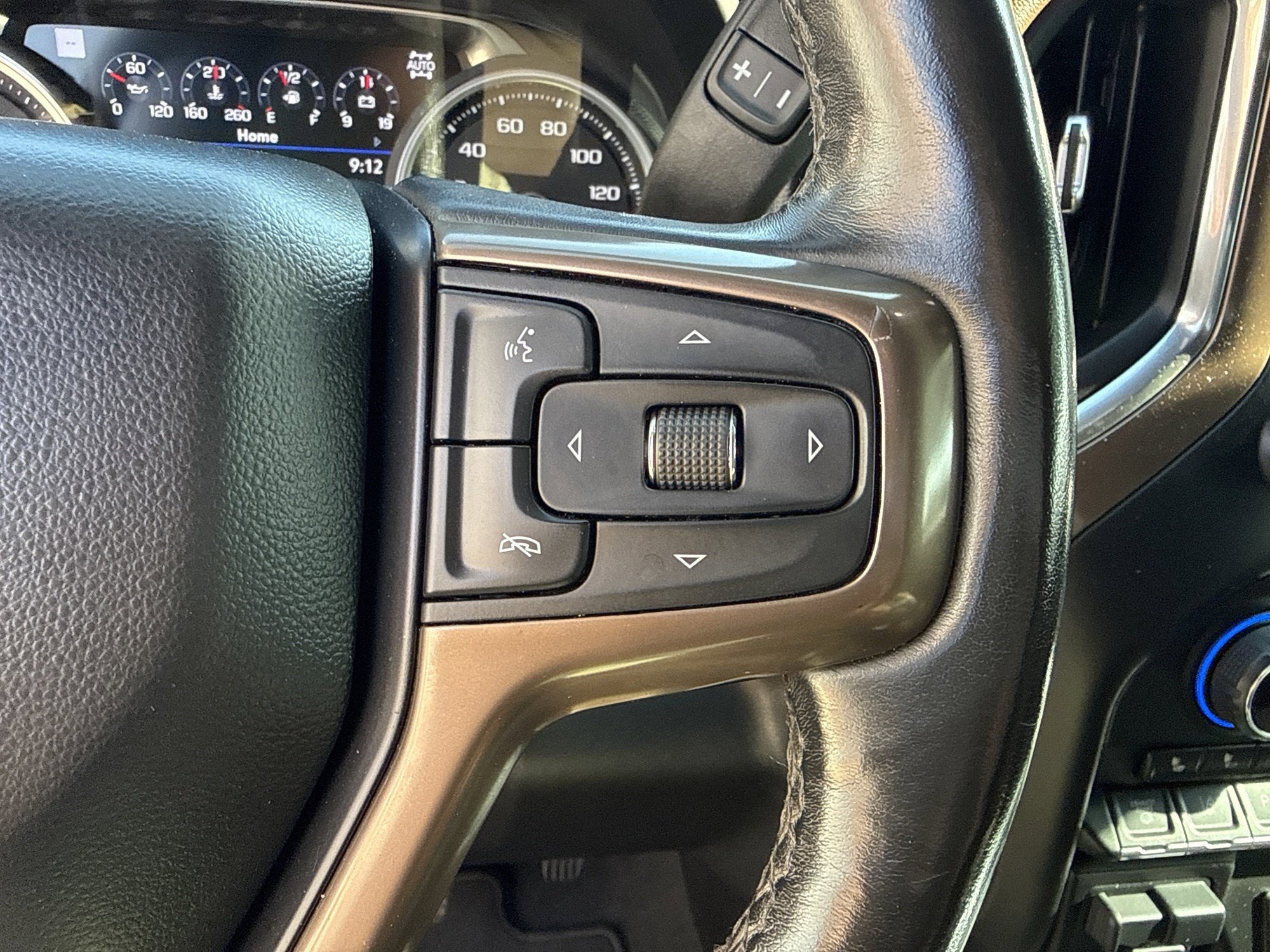 Used 2021 Chevrolet Silverado 3500 High Country AWD/4WD image 14