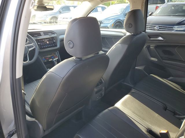 Certified 2024 Volkswagen Tiguan SE image 10