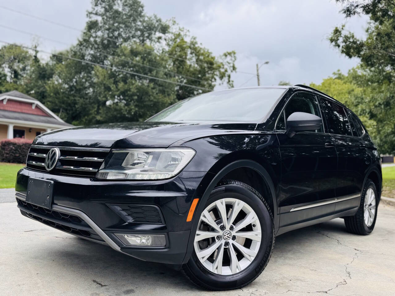 Used 2018 Volkswagen Tiguan SE