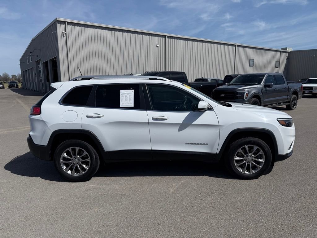 Used 2019 Jeep Cherokee Latitude Plus image 32