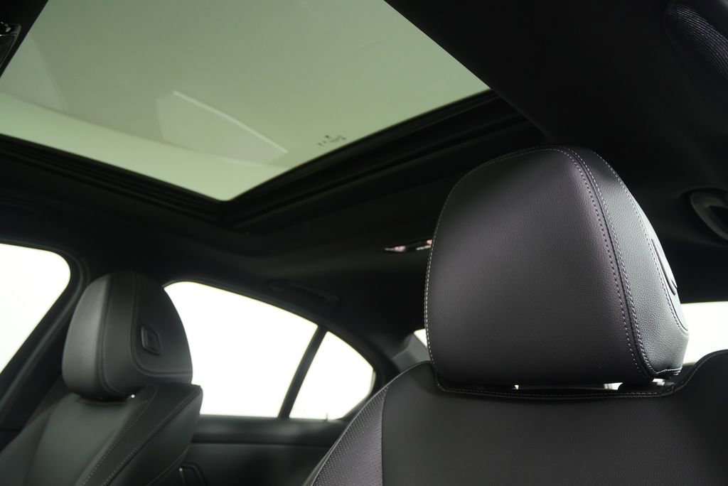 Certified 2025 BMW 330i Sedan image 11