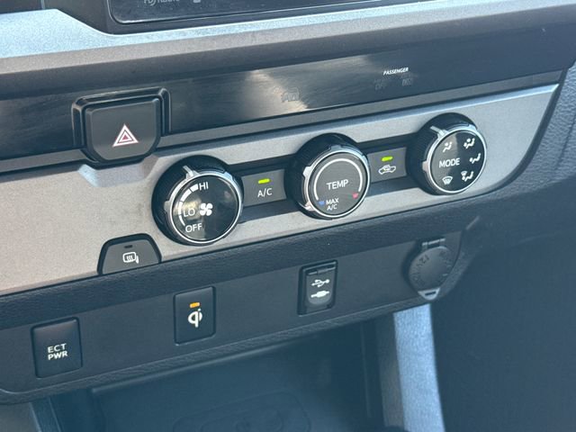 Used 2016 Toyota Tacoma TRD Sport w/ Towing Package RWD image 24
