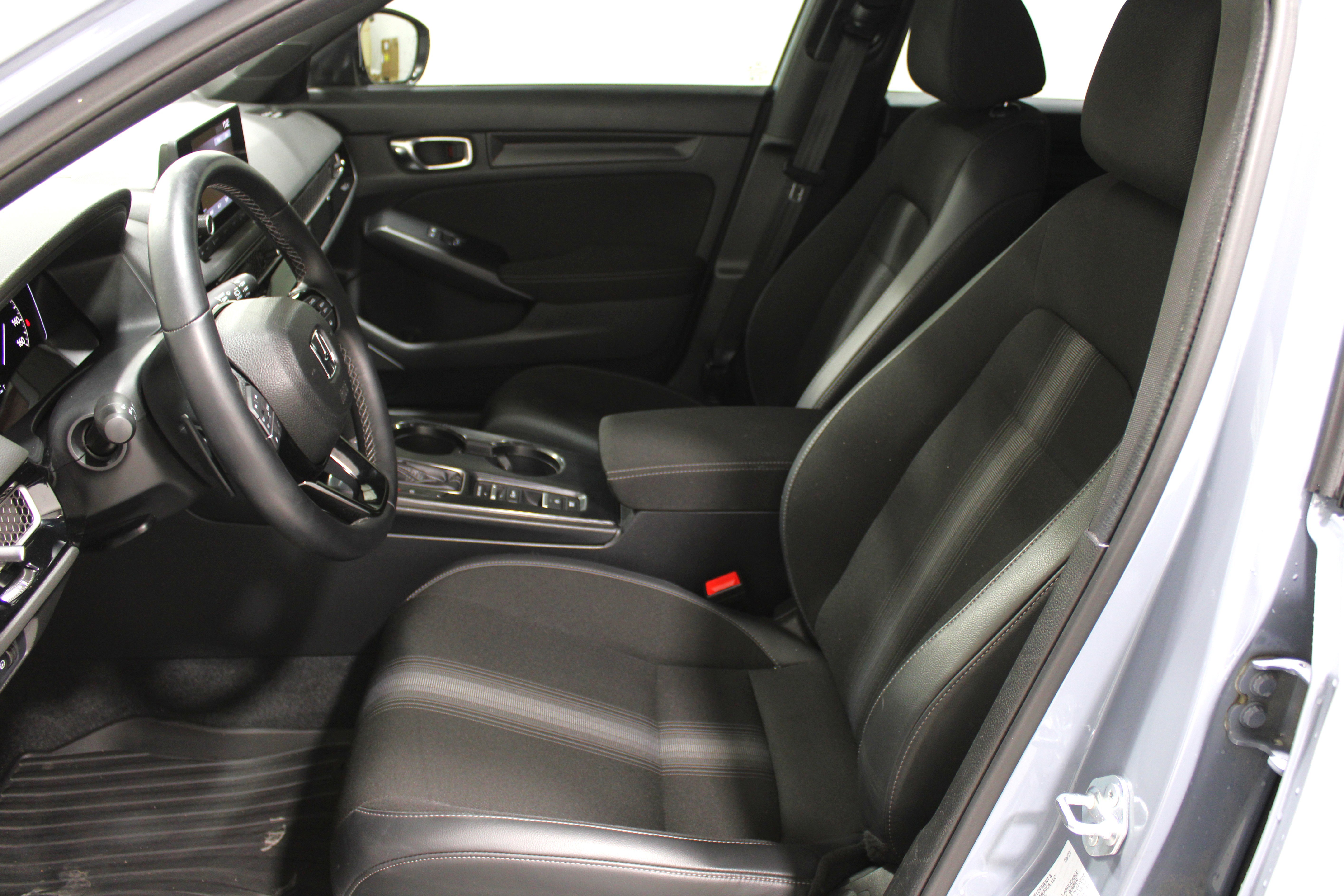 Used 2023 Honda Civic Sport image 5