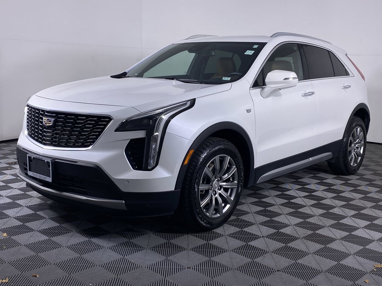Certified 2023 Cadillac XT4 Premium Luxury AWD/4WD image 25