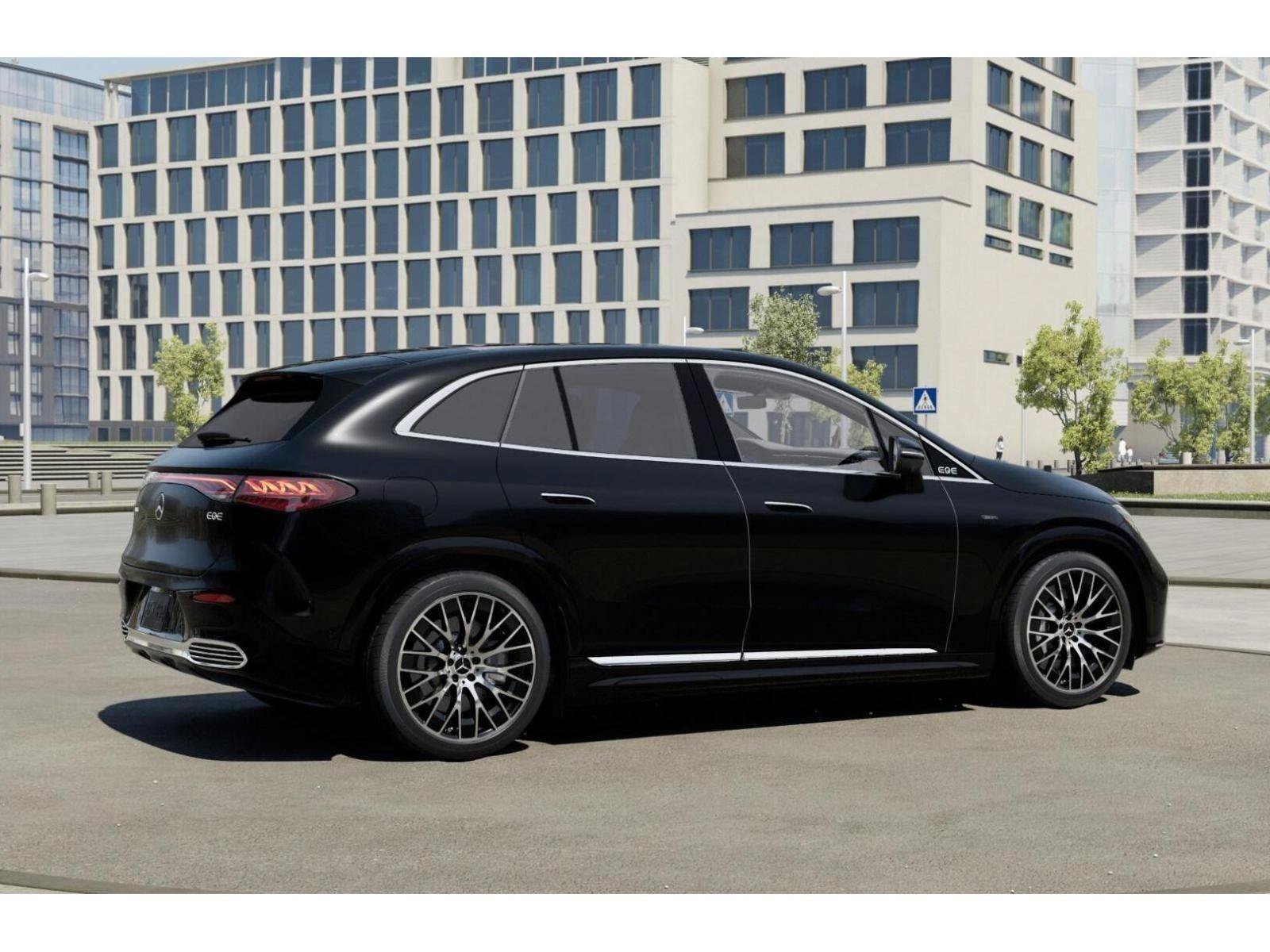 Used 2025 Mercedes-Benz EQE AMG 4MATIC SUV image 18