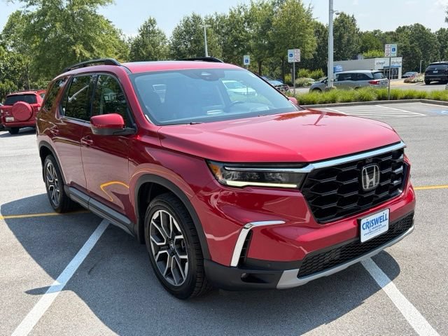 Used 2023 Honda Pilot Elite image 2
